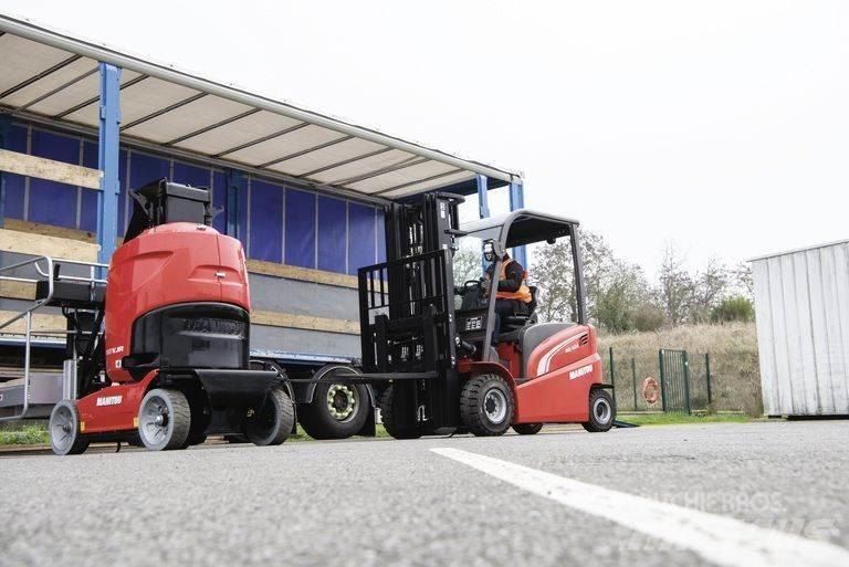 Manitou 100 VJR Teleskopiskie manipulatori