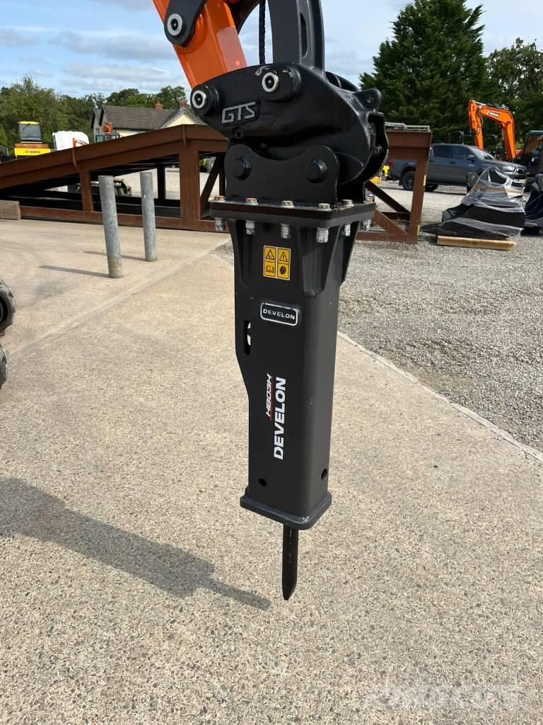 Develon HB03 Āmuri/Drupinātāji