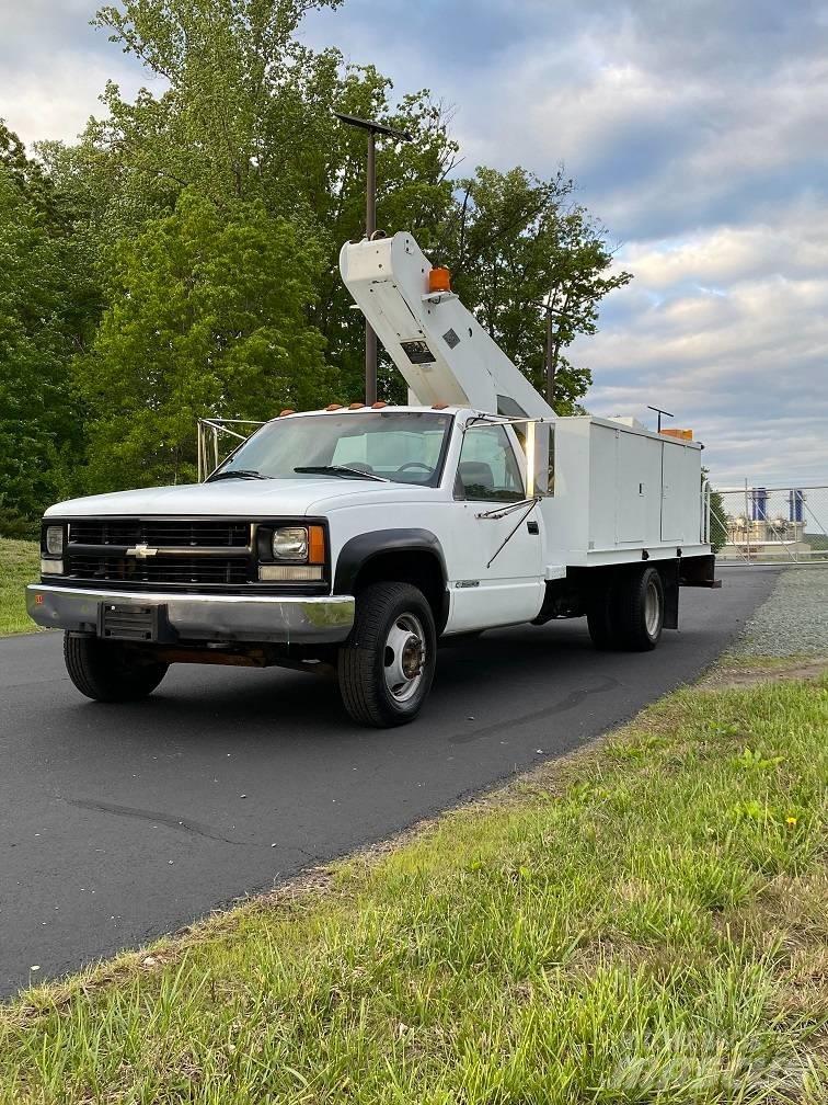 Chevrolet K3500 Vieglais kravas automobilis/izkraušana no sāniem