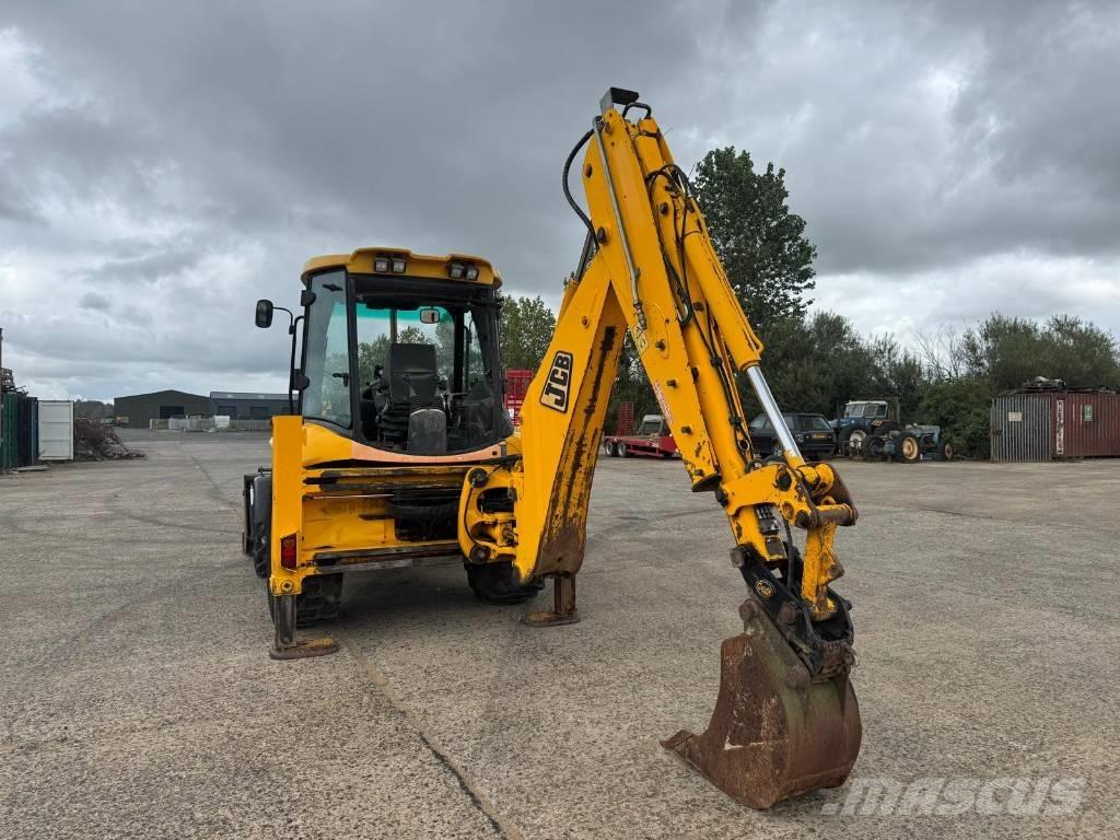 JCB 3CX Ekskavatori-iekrāvēji