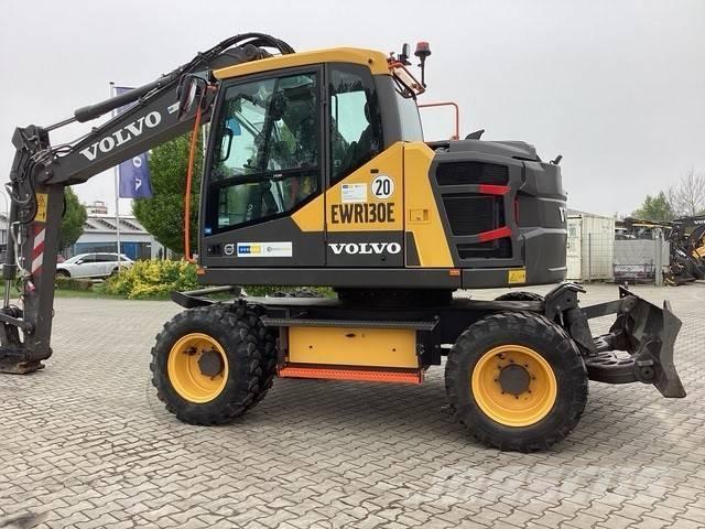 Volvo EWR 130 E Ekskavatori uz riteņiem