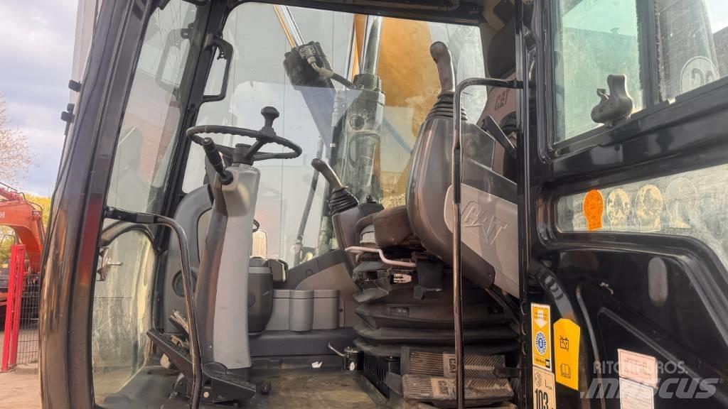 CAT M 316 D Ekskavatori uz riteņiem