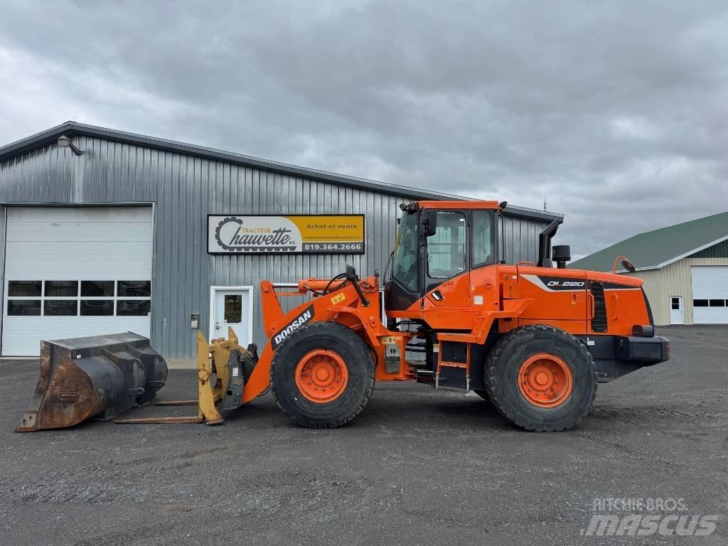 Doosan DL220-5 Iekrāvēji uz riteņiem