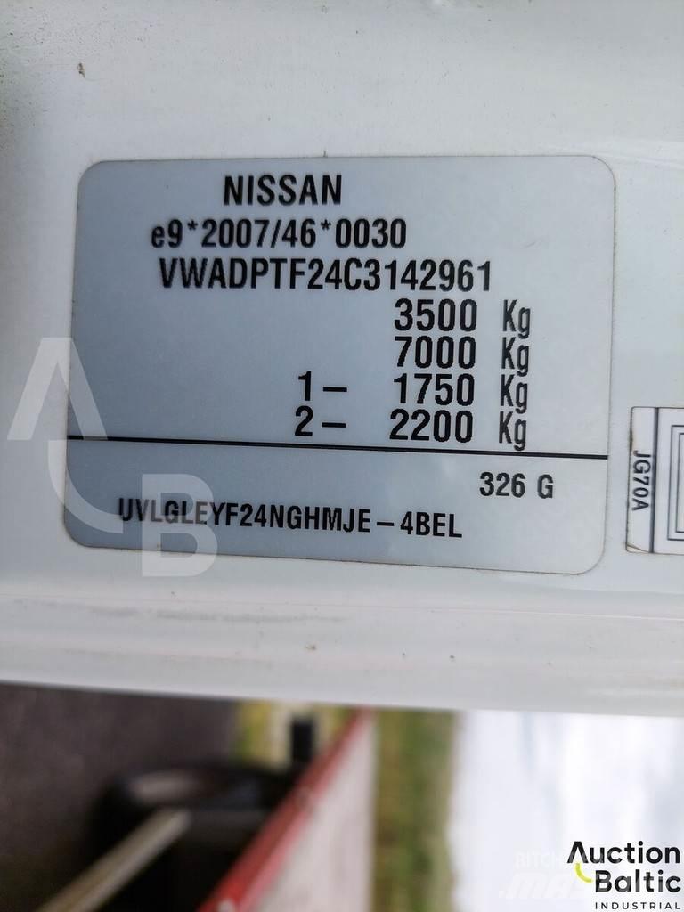 Nissan Cabstar Vieglais kravas automobilis/izkraušana no sāniem