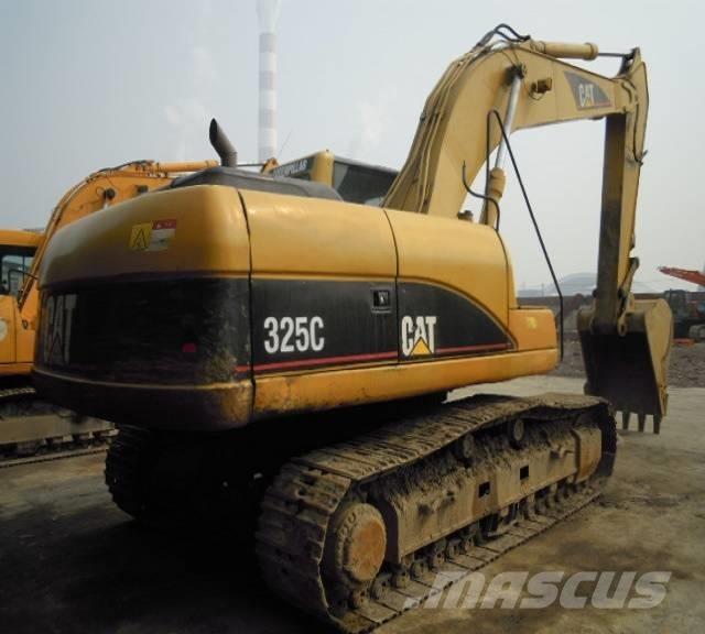 CAT 325 C Kāpurķēžu ekskavatori