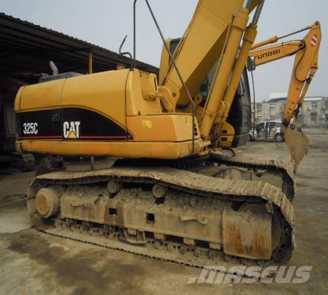 CAT 325 C Kāpurķēžu ekskavatori