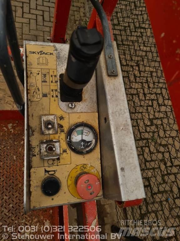 SkyJack SJ4632 Šķerveida pacēlāji