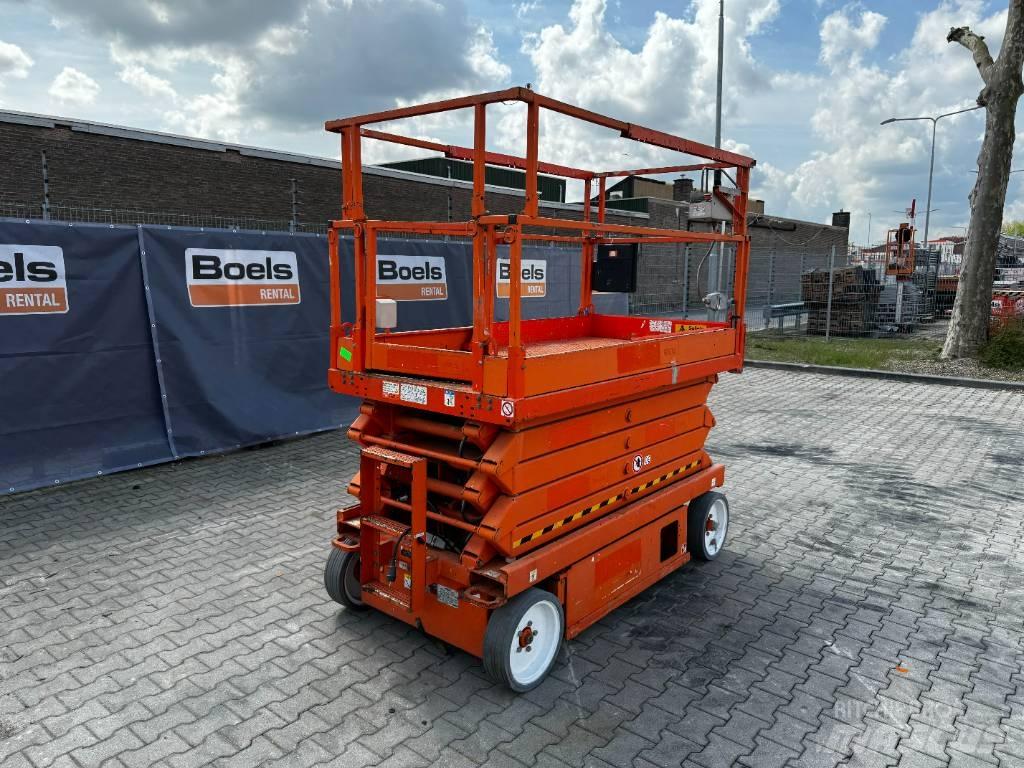 SkyJack SJIII 4632 Šķerveida pacēlāji