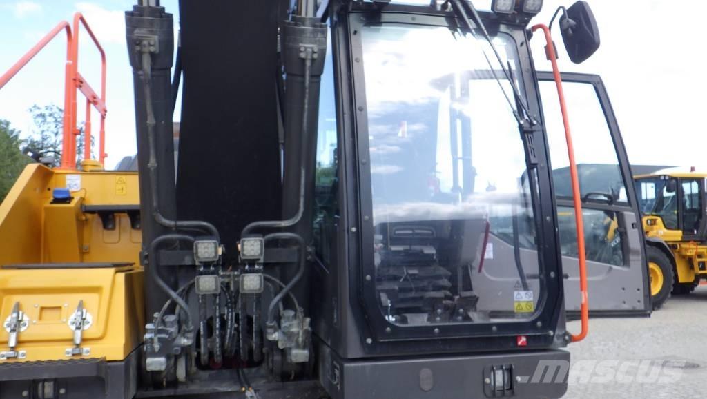 Volvo EC220EL Kāpurķēžu ekskavatori