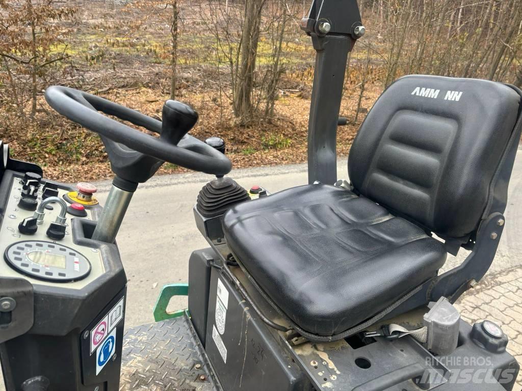 Ammann ARX 23 Divvalču grunts veltņi