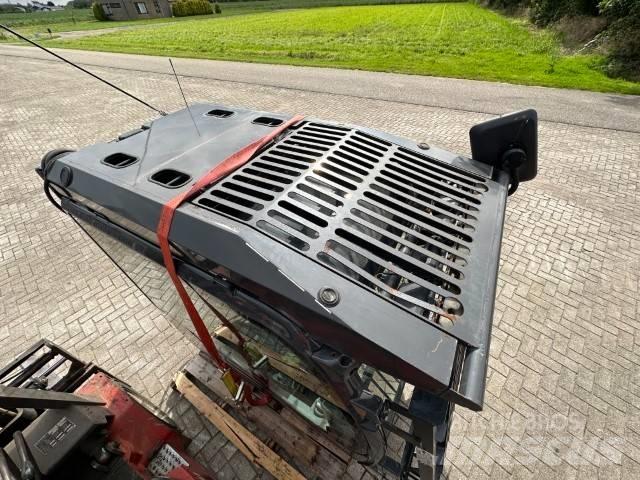 Hitachi ZX-LC-5B Kabīnes un interjers