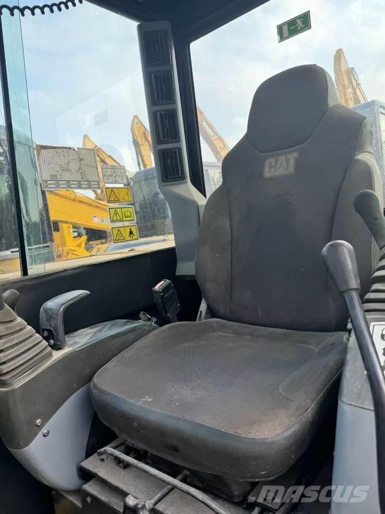 CAT 306e2 Mini ekskavatori < 7 t
