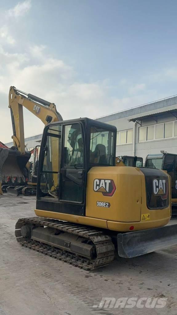 CAT 306e2 Mini ekskavatori < 7 t