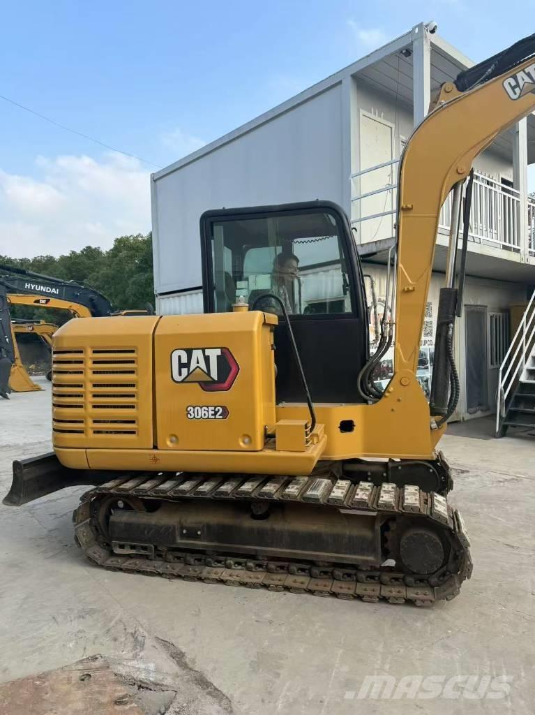 CAT 306e2 Mini ekskavatori < 7 t