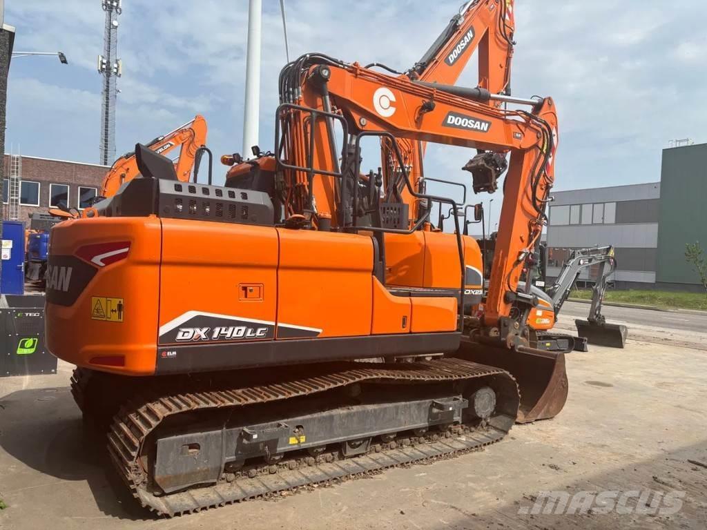 Develon DX140LC-7 Kāpurķēžu ekskavatori