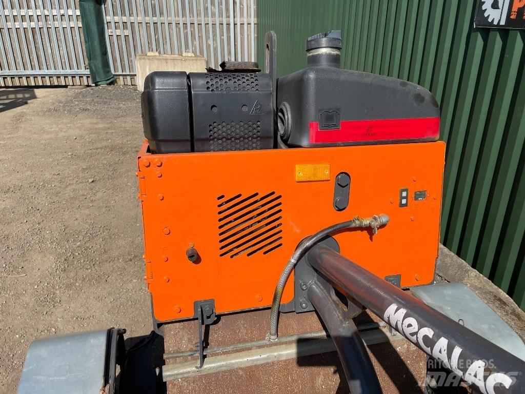 Mecalac MBR 71 Vienvalča grunts veltņi