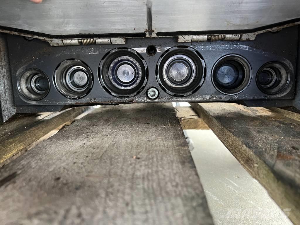 OilQuick OQ80 - 336F Ātrie savienotāji