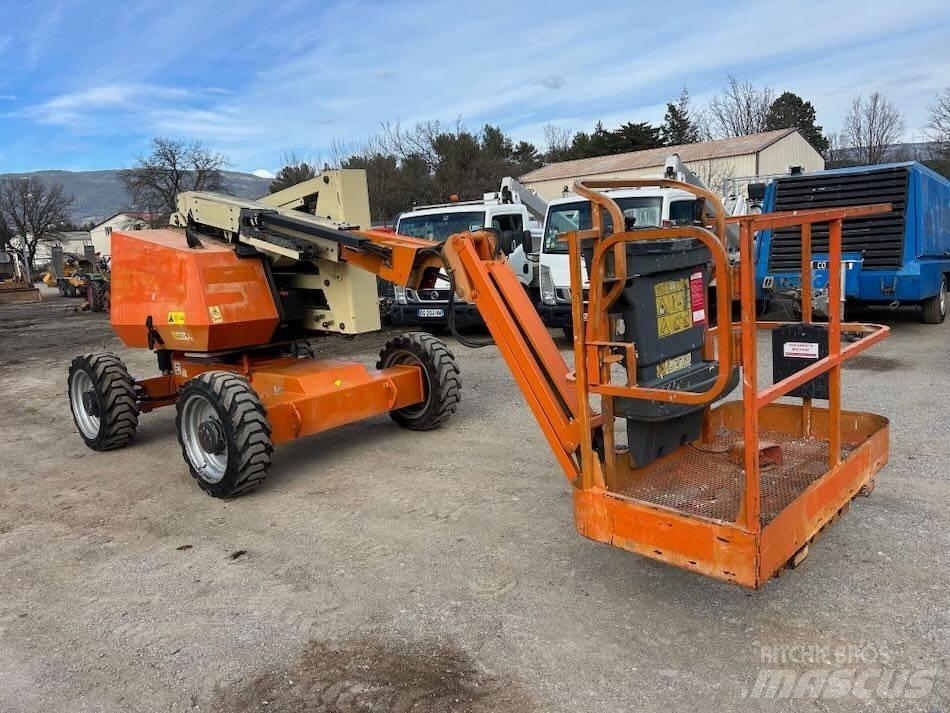 JLG 340 AJ Strēles pacēlāji