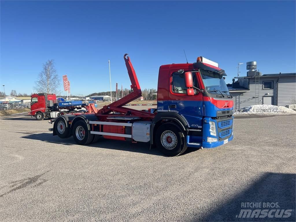 Volvo FM450 6X2 Treileri ar āķi