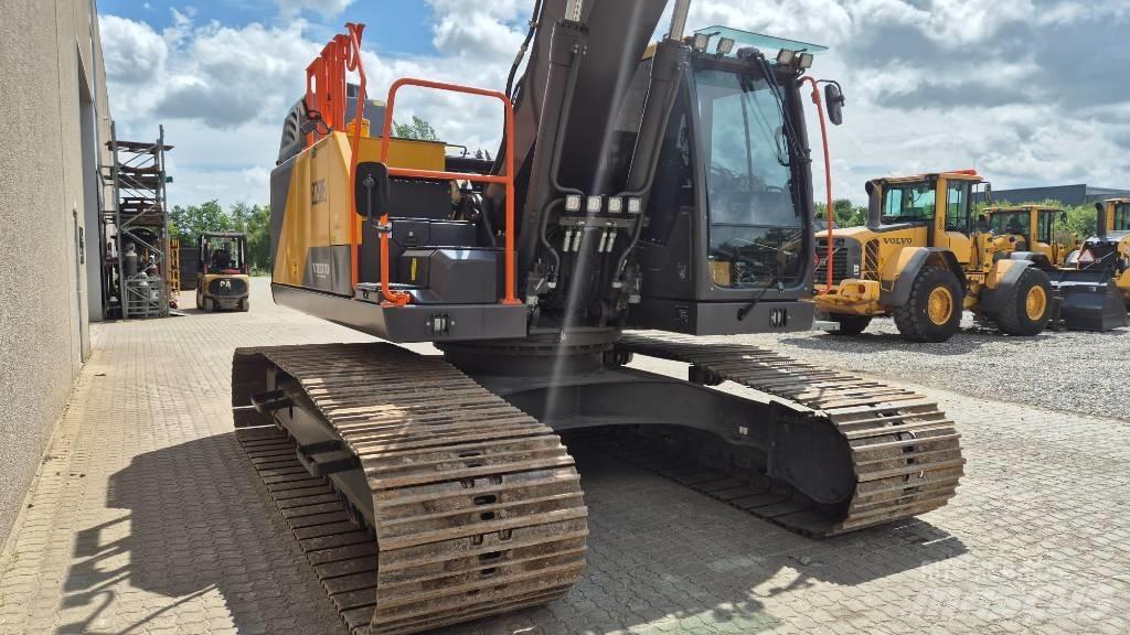 Volvo EC 250 EL Kāpurķēžu ekskavatori