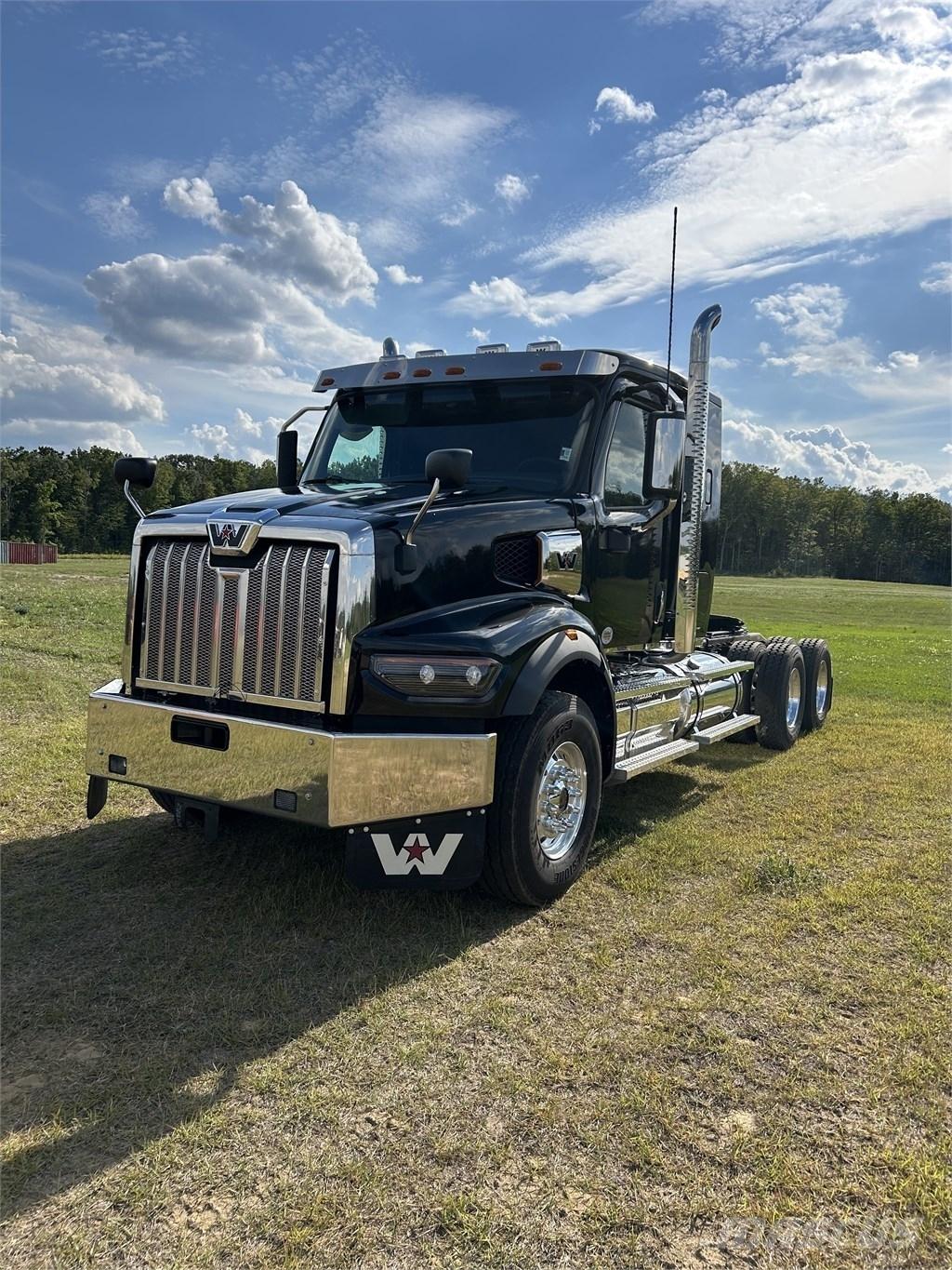 Western Star 49 X Vilcēji
