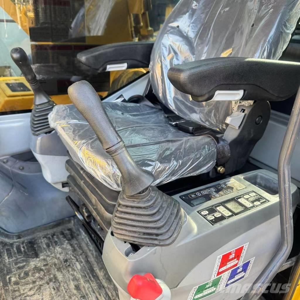 Komatsu PC 300 LC-7 Kāpurķēžu ekskavatori