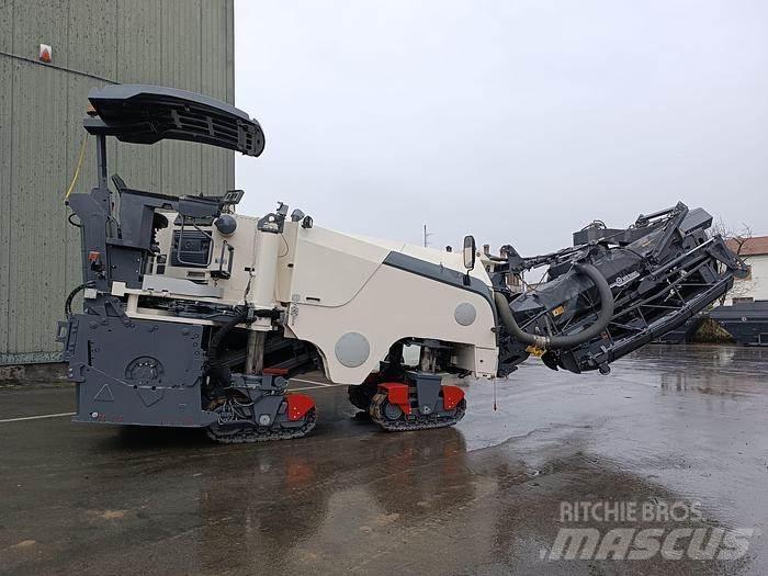 Wirtgen W100 Fi Akmens/betona mašīnas