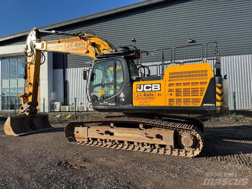 JCB JS300 LC ( 35 Ton ) Kāpurķēžu ekskavatori