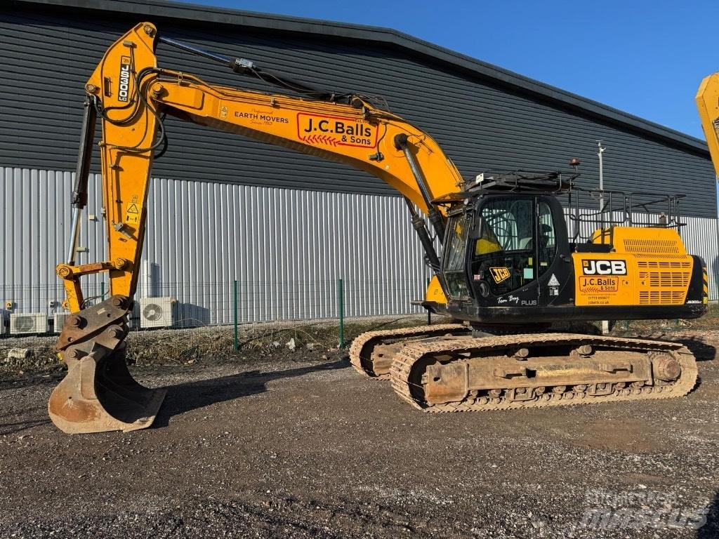 JCB JS300 LC ( 35 Ton ) Kāpurķēžu ekskavatori