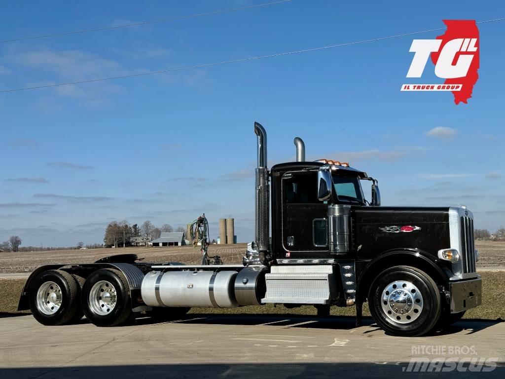 Peterbilt 389 Vilcēji