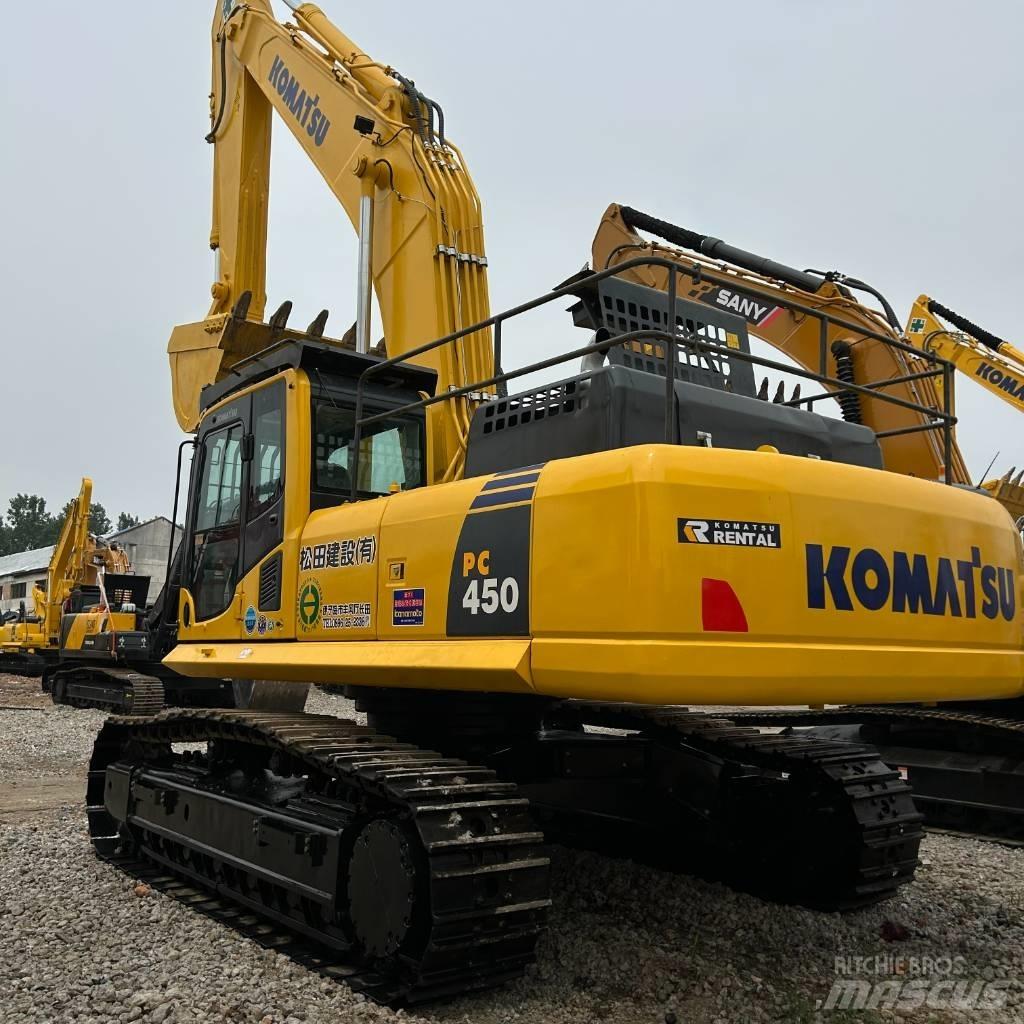 Komatsu 450 Kāpurķēžu ekskavatori