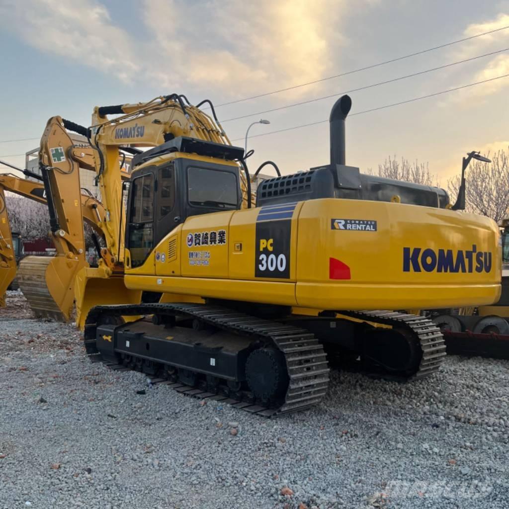 Komatsu PC300 Kāpurķēžu ekskavatori