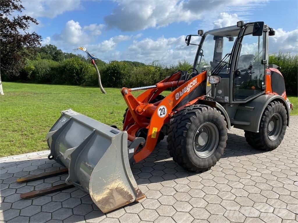 Atlas AR400 Iekrāvēji uz riteņiem