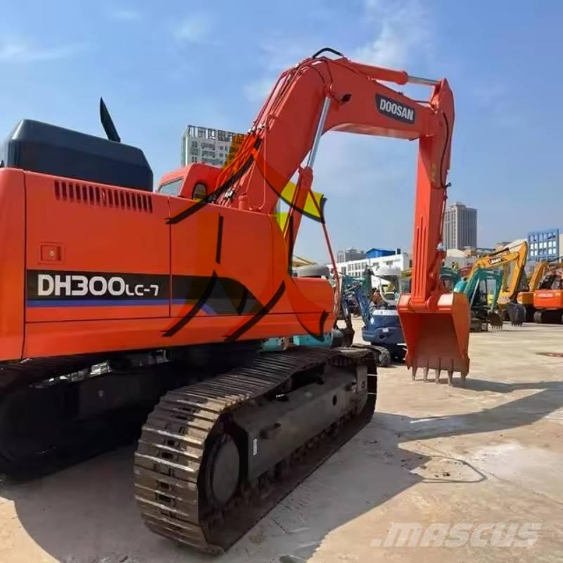 Doosan DH 300 LC-7 Kāpurķēžu ekskavatori