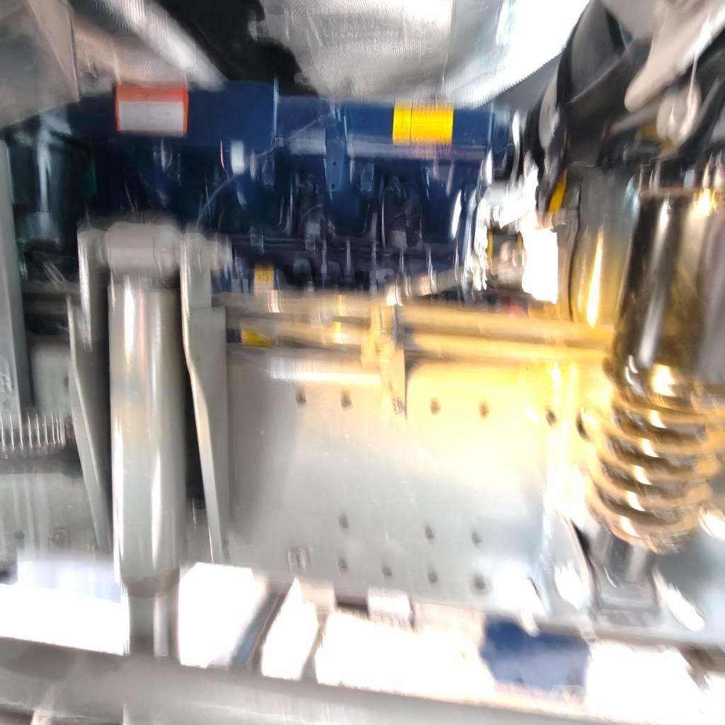 Howo 371 8x4 Pašizgāzējs