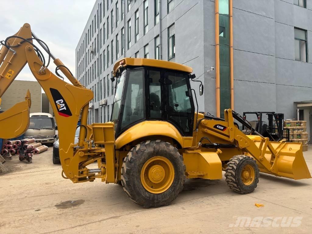 CAT 420 F Ekskavatori-iekrāvēji