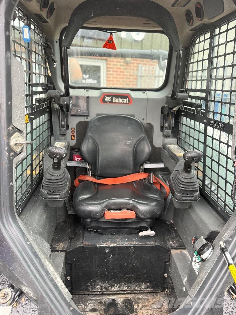 Bobcat T 66 Kāpurķēžu iekrāvēji