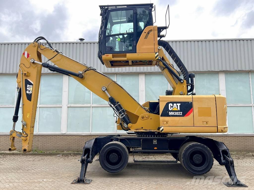 CAT MH3022  2015   CE Industriālie iekrāvēji