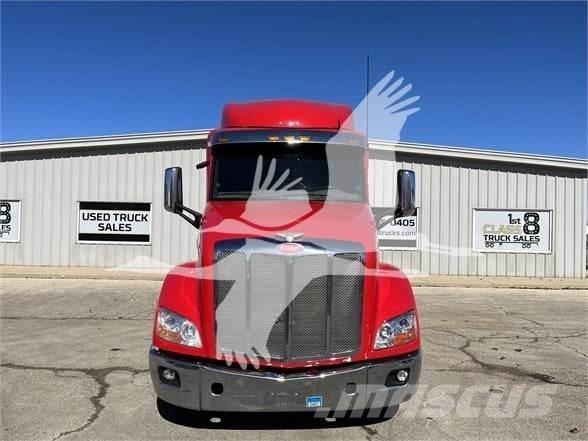 Peterbilt 579 Vilcēji