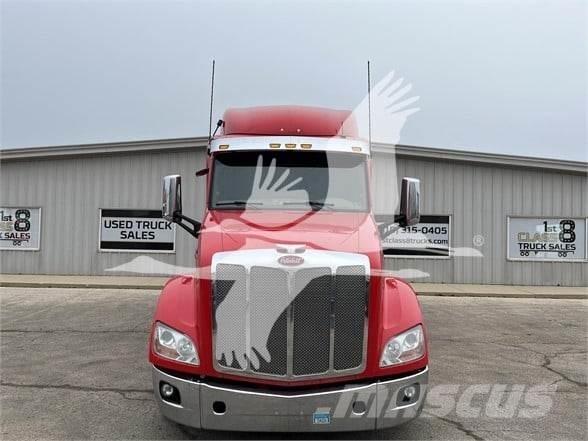 Peterbilt 579 Vilcēji
