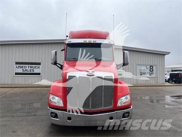 Peterbilt 579 Vilcēji