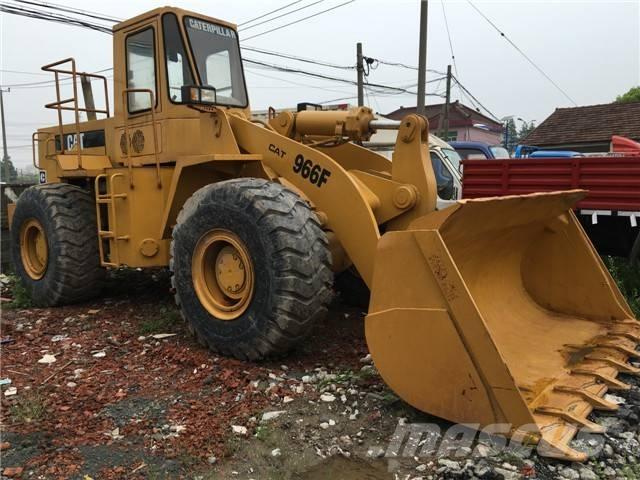 CAT 966 F Iekrāvēji uz riteņiem