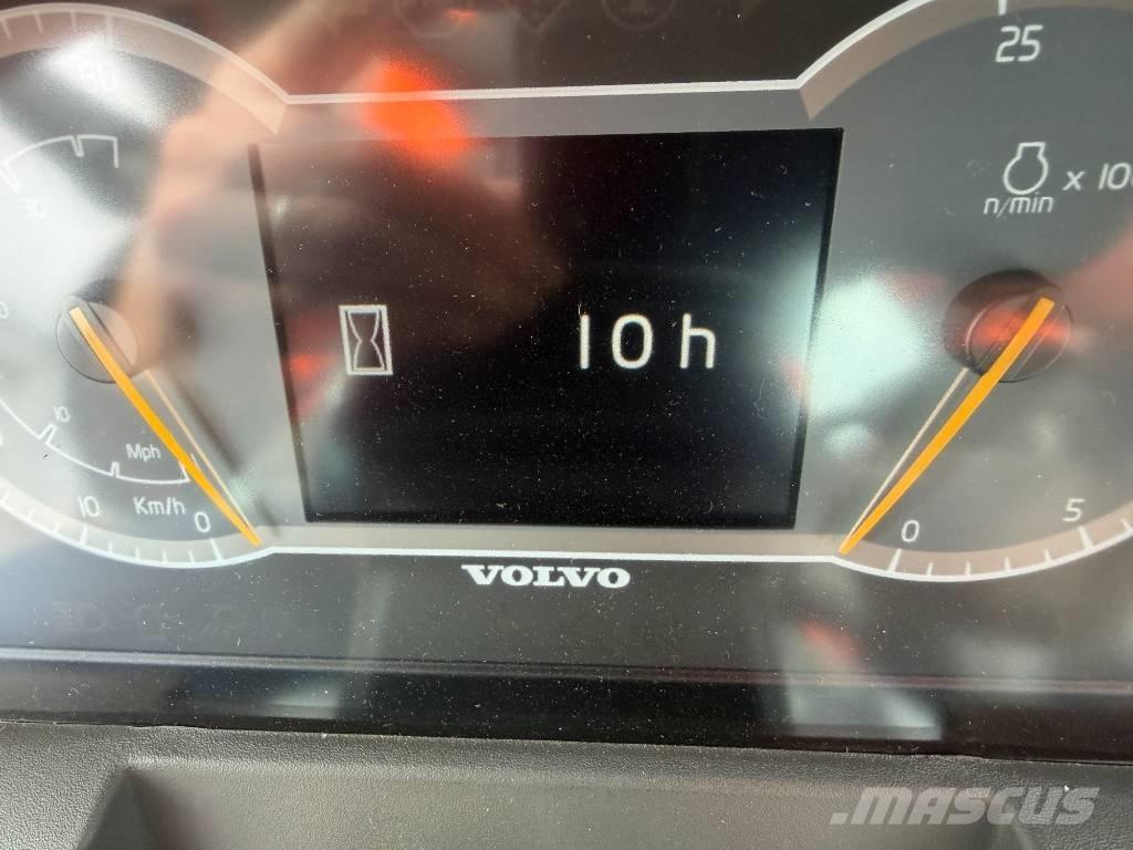 Volvo L 120 H Iekrāvēji uz riteņiem