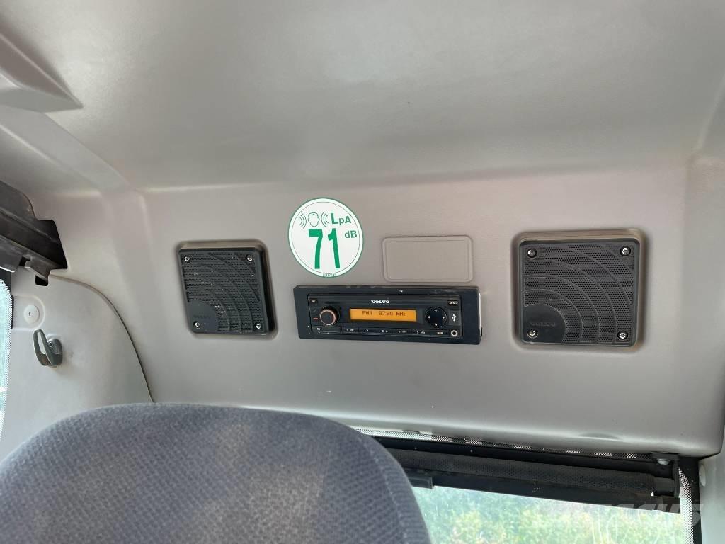 Volvo ECR 235 Kāpurķēžu ekskavatori