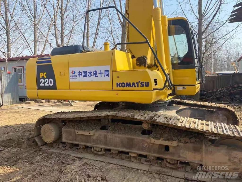 Komatsu pc220-8 Kāpurķēžu ekskavatori