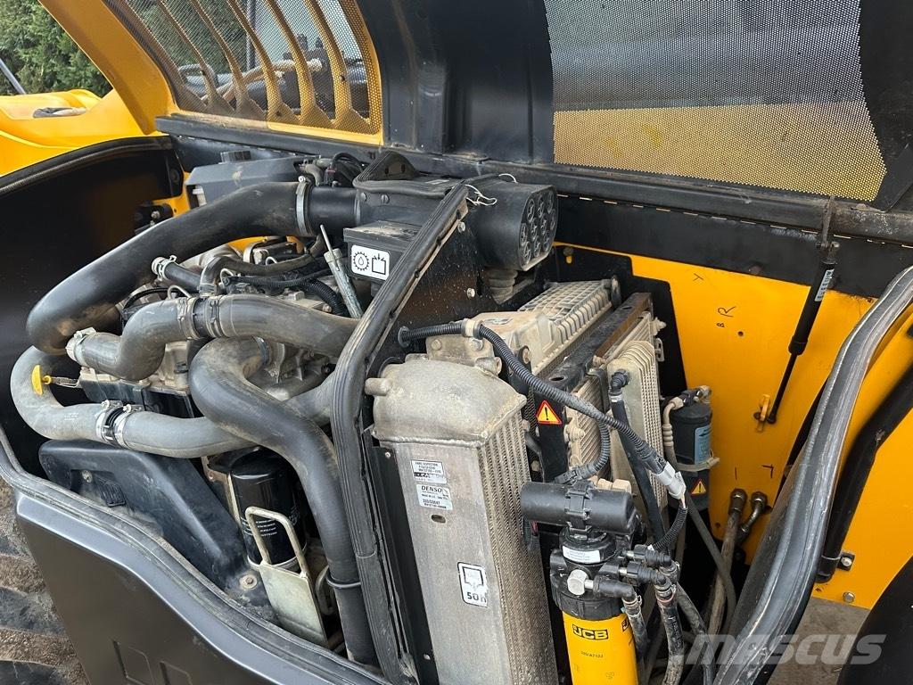 JCB 533-105 Teleskopiskie manipulatori