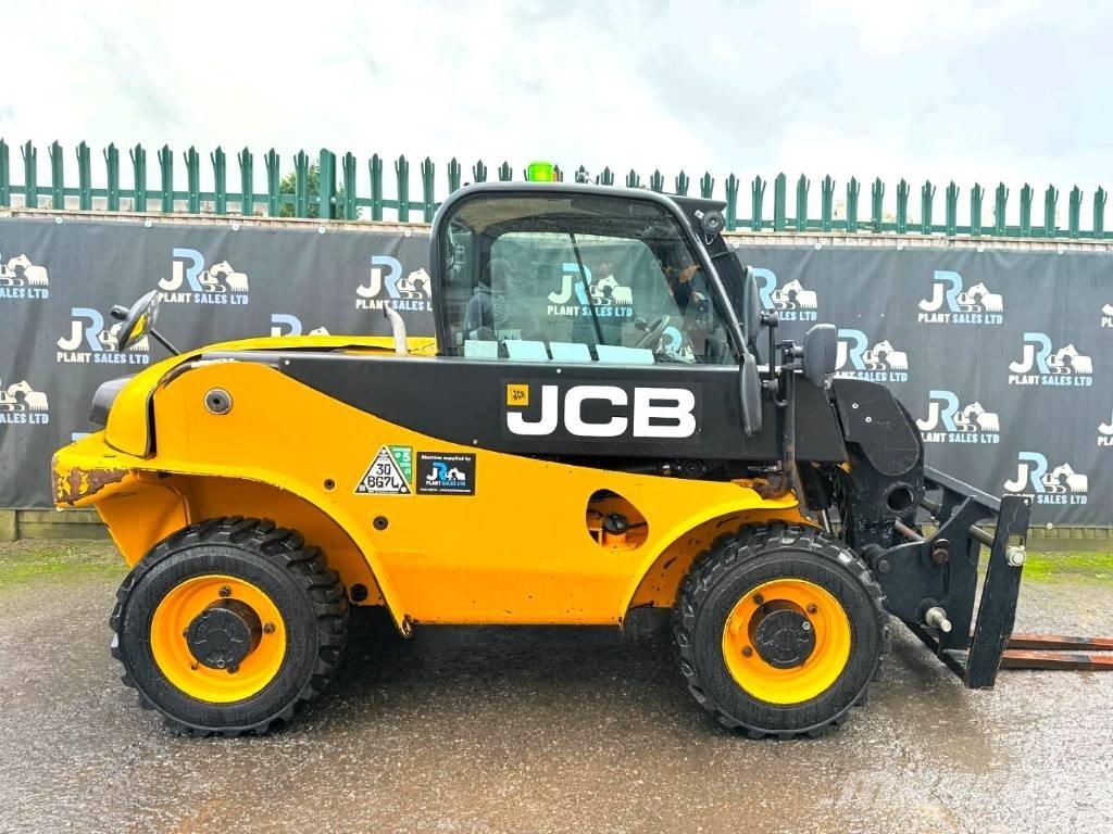 JCB 520-40 Teleskopiskie manipulatori