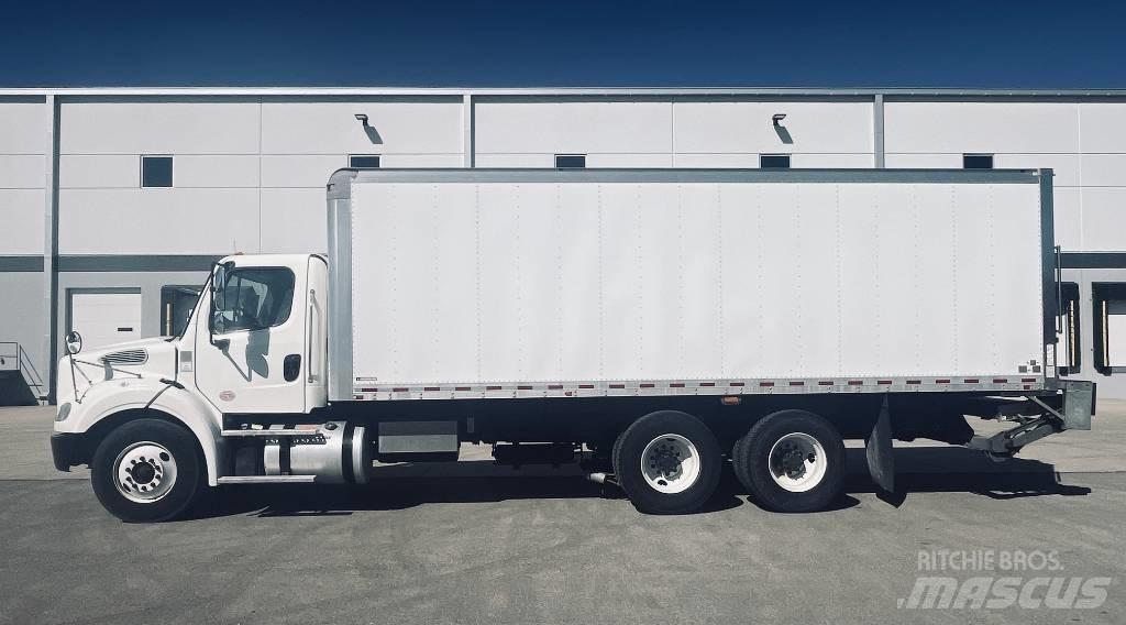 Freightliner M 106 Furgons