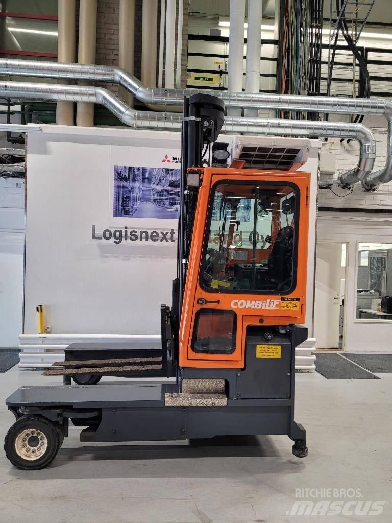 Combilift C 4000 Četru virzienu krāvēji