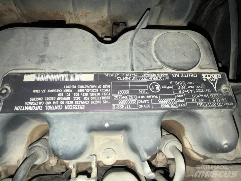 JCB 409 Iekrāvēji uz riteņiem